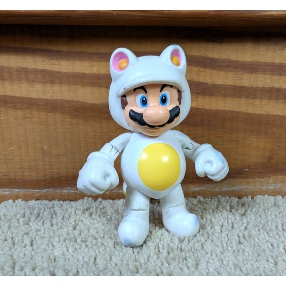 World of Nintendo White Tanooki Mario Action Figure Articulated Super Mario 3D - Picture 1 of 10